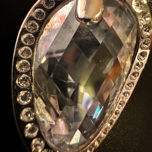 Elegant Butler necklace with big crystal and cz - Picture 5 of 6